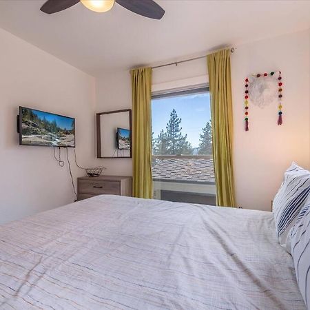 Lake Views, Pet-Friendly Cabin With Hot-Tub In King'S Beach Кінґс-Біч Екстер'єр фото
