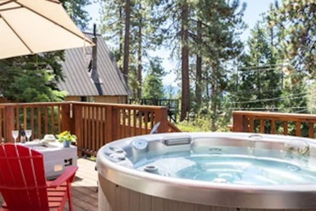 Lake Views, Pet-Friendly Cabin With Hot-Tub In King'S Beach Кінґс-Біч Екстер'єр фото