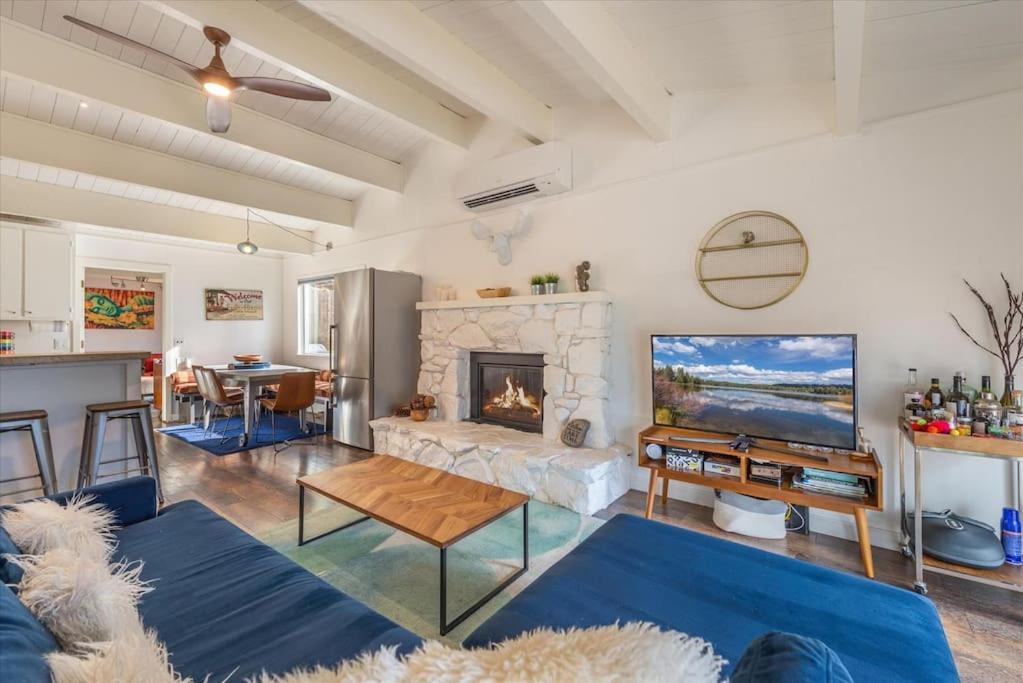 Lake Views, Pet-Friendly Cabin With Hot-Tub In King'S Beach Кінґс-Біч Екстер'єр фото